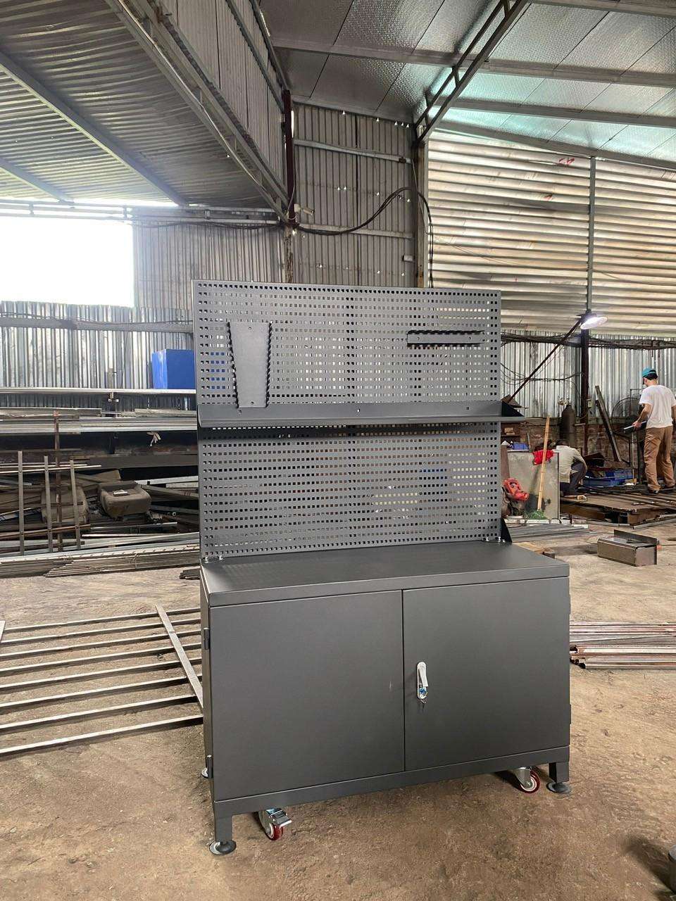 Tủ treo dụng cụ THT-12185