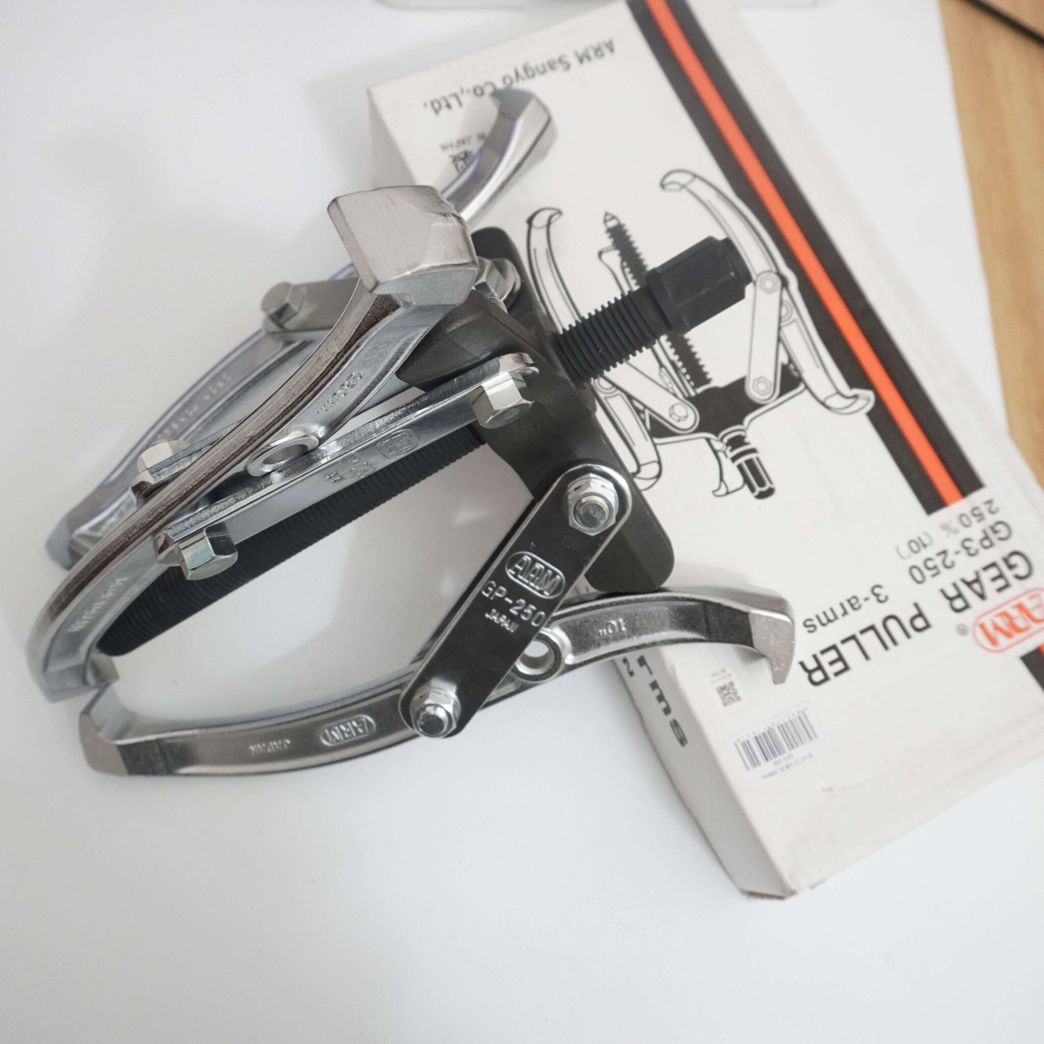 Cảo 3 chấu 10”/250mm ARM GP3-250 – Cảo tải nặng 18 tấn chuẩn Nhật Bản cho cơ khí chuyên nghiệp 1 hatoktools com 10 scaled